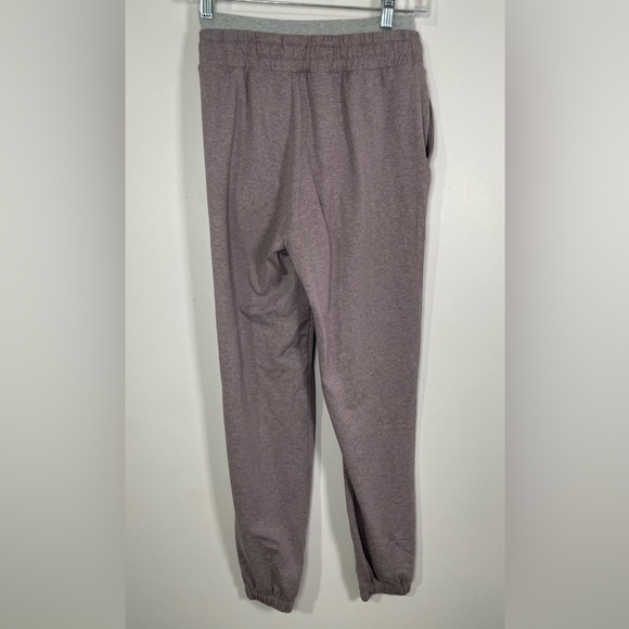 Vuori Halo Warm-Up Jogger, Purple, Women’s XS - Picture 4 of 14